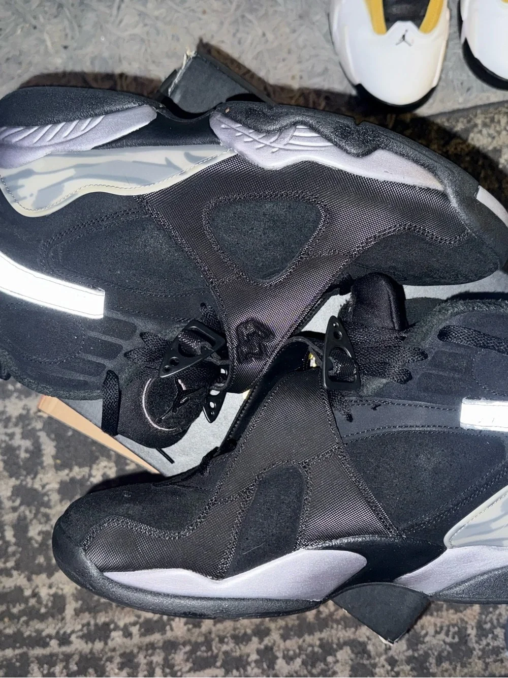 Jordan Men's Black and White Sneakers
